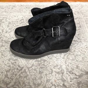 Suede wedges